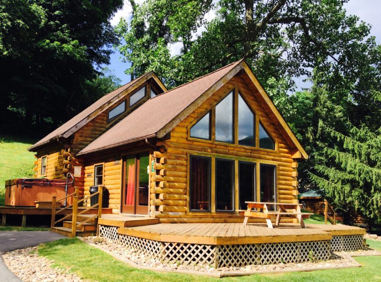 Top 21 Cabins Near Smoke Hole Caverns: Rentals with Hot Tubs